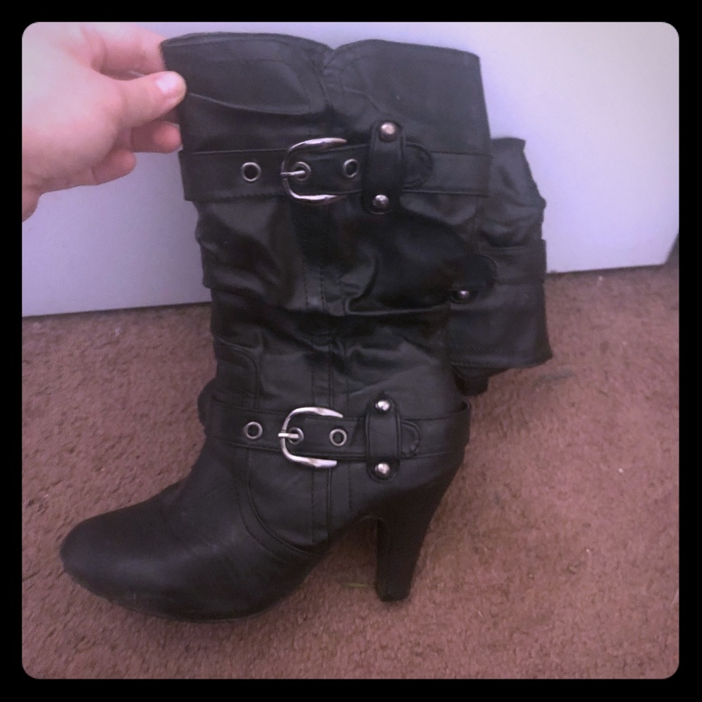 Heeled boots